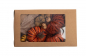 Preview: Kuerbis-Mix aus Naturmaterialien in Papier-Box mit Fenster orange/natur, 20x12x6,5cm 44HSO02