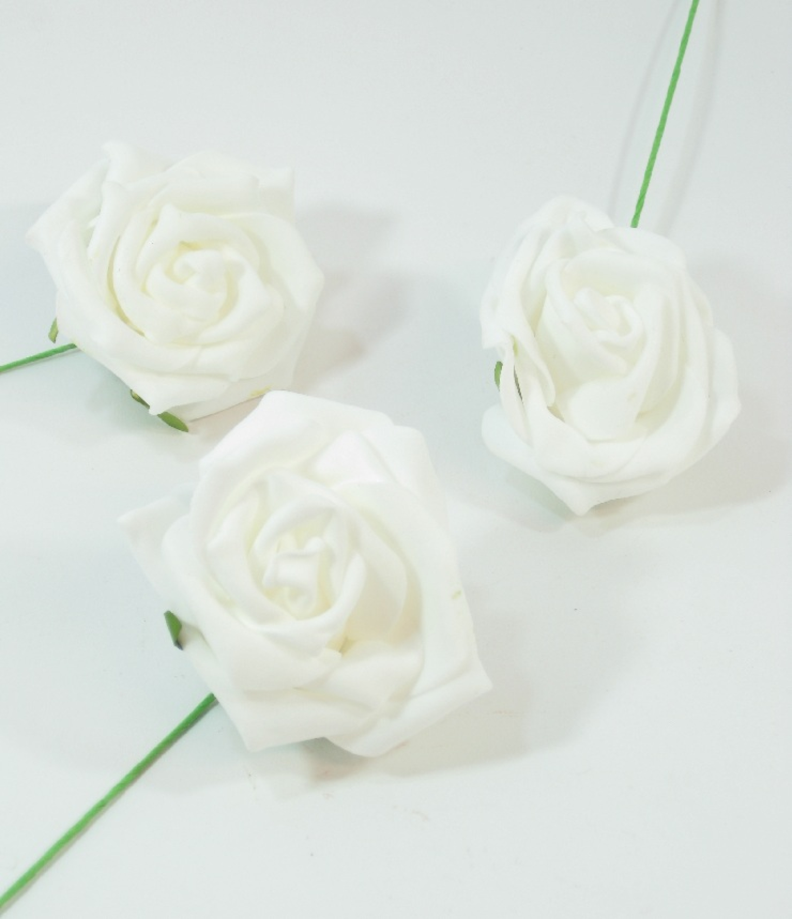 Schaum-Rose ca. 7cm weiss Blt. m. 18 stck 110186-11